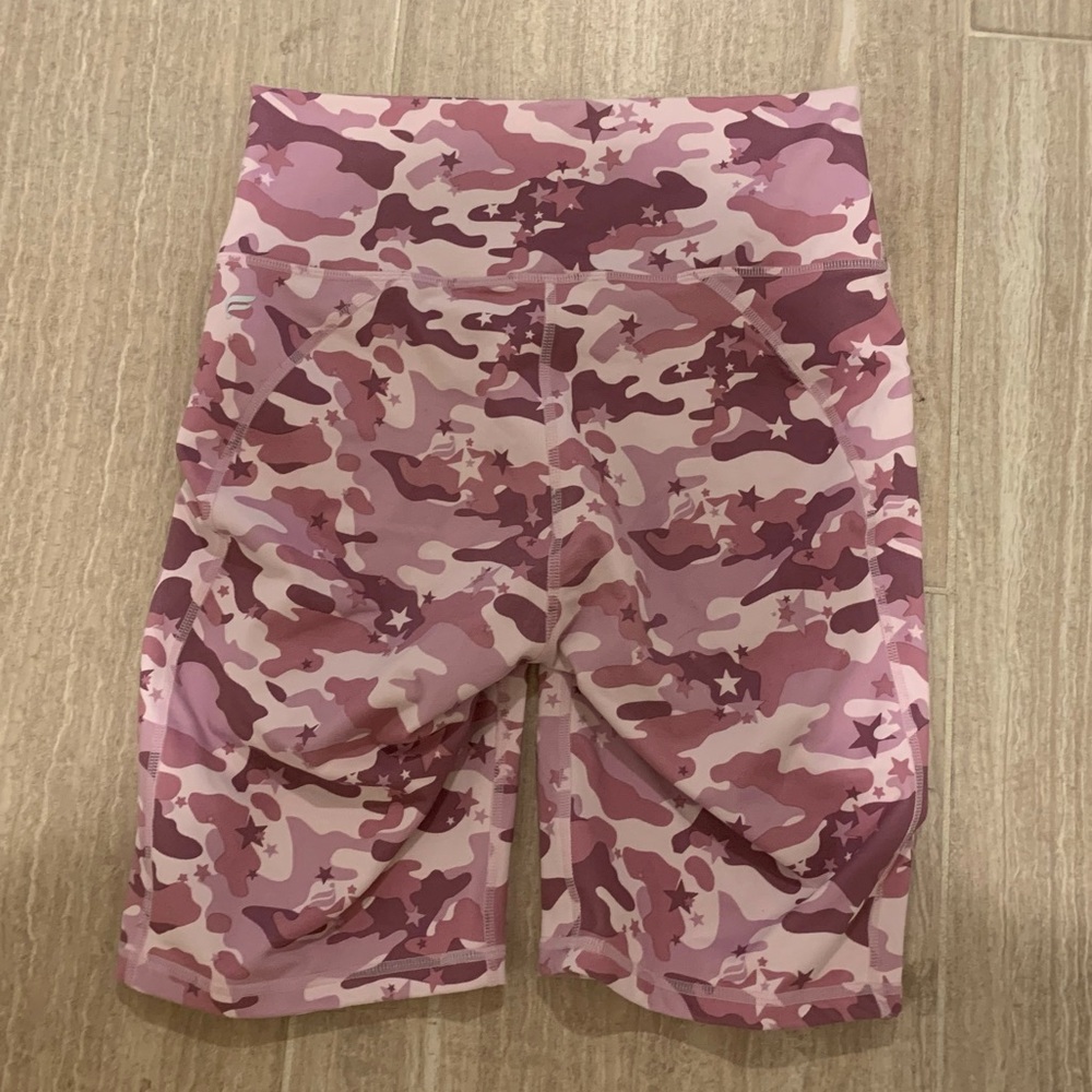 Fabletics Shorts - Picture 3 of 4